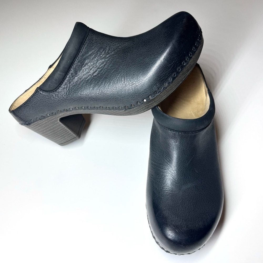 Dansko Women’s Sammy Stylish Leather Mule Black Clog Size- 42